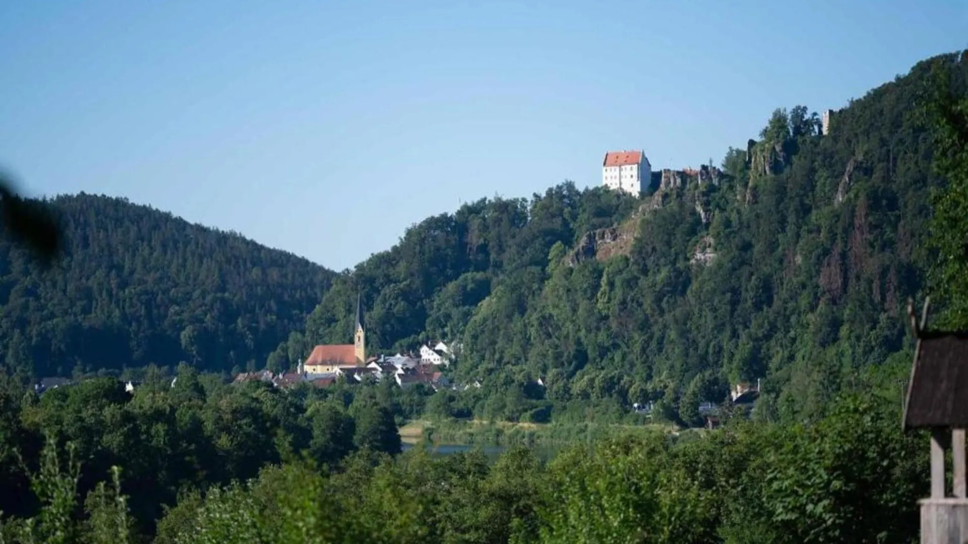 Apartment With Private Terrace In Prunn Riedenburg